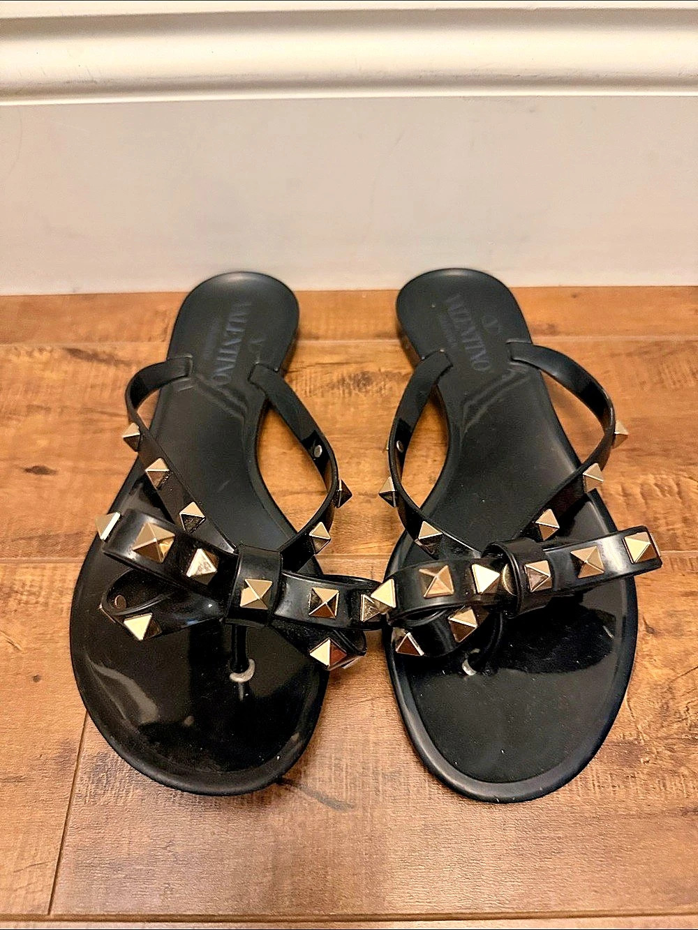Valentino Rockstud Sandals Black size 35